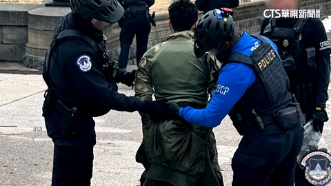 美18歲男子攜上膛霰彈槍 衝向國會大樓遭逮