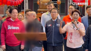 走春發紅包插曲！　總統化身賴醫師小跑步助昏倒婦