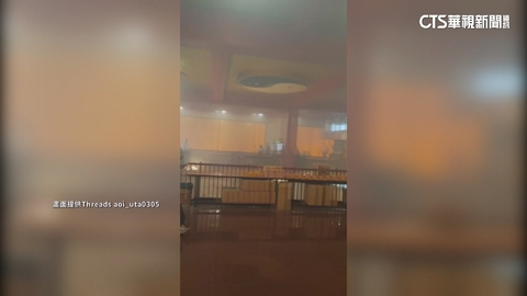 金山財神廟初一香火旺! 濃煙密布「火災警報狂響」