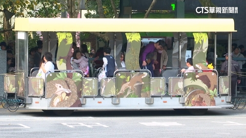 大年初三動物園迎「人潮高峰」 湧逾2.3萬人入園