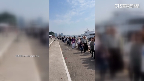 旗津「搭船隊伍看不到盡頭」 嘉義火雞肉飯「得排半小時」