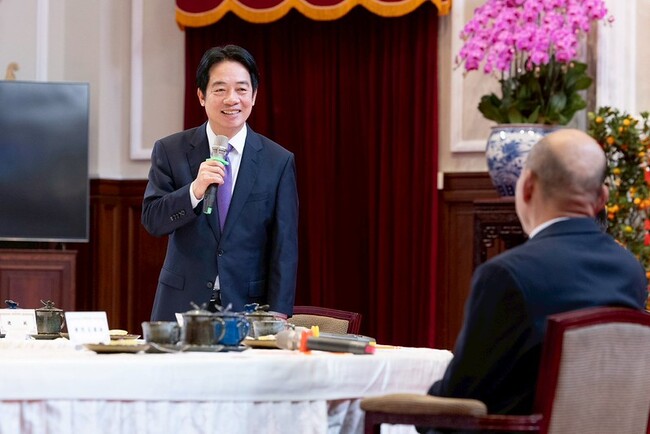 五院院長茶敘！賴清德感謝韓國瑜「人沒到聲先到」　提「四化」盼邁出合作第一步 | 華視新聞