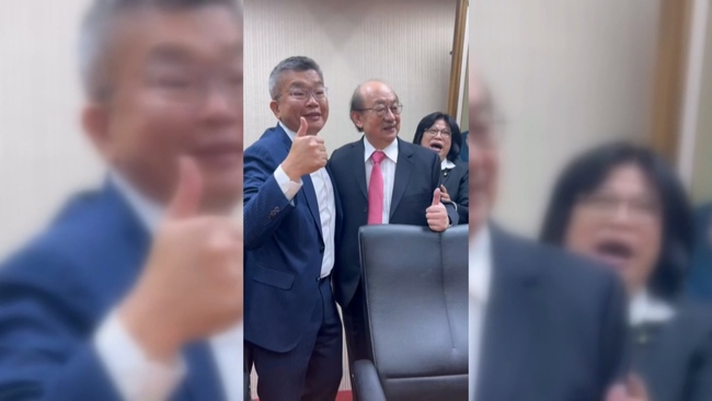 柯建銘「主動退讓」卸萬年總召　蔡其昌喊感謝：柯總召是最好的顧問 | 華視新聞