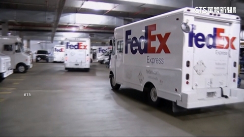 川普關稅被判違法第一槍　物流巨頭FedEx提告追討