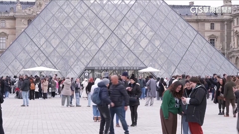 羅浮宮軟硬體千瘡百孔　館長難承翻修重任請辭