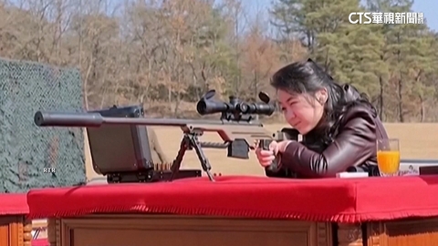 父女共射狙擊槍　金主愛疑正接受「接班養成計畫」