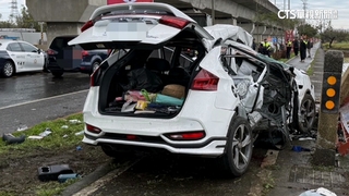 遭直行大貨車衝撞！　一家三口開車訪友2死1命危