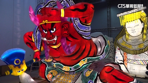 台日合作！　青森睡魔在嘉義　「樸仔媽.虎爺」燈籠吸睛