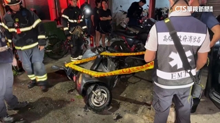 機車凌晨突起火　警調監視畫面追是否人為