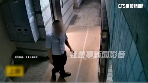 疑不滿一樓鄰居已久　男酒後失控持木刀上門理論