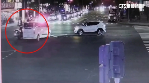 未禮讓「救護車救人任務」害撞！網怒　警：恐罰鍰3萬