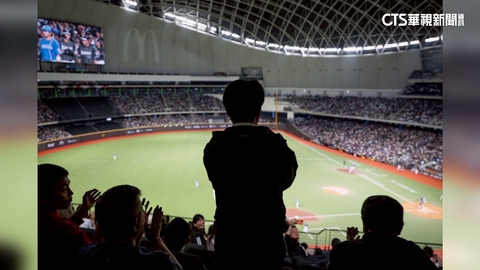 賴清德大巨蛋看台日交流賽　維安人員竟偷6顆簽名球