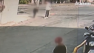 男童遭父罰赤腳半蹲還自傷　民眾看不下去報警