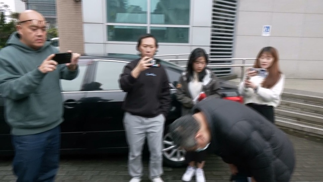 貼文造謠「中華隊承認打假球」　男到案喊「不敢了」：嚇到了 | 華視新聞