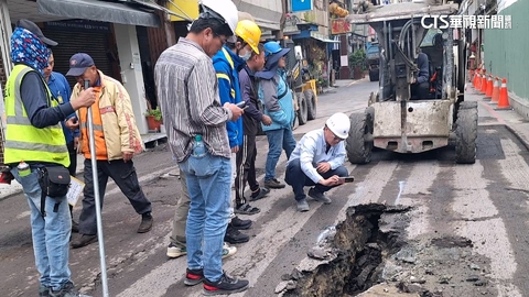 住不安心！台南五妃街2年5坍塌　地基已被掏空
