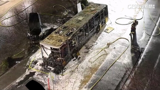 瑞士長途巴士起火6人慘死　車體燒到焦黑剩車殼