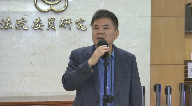 國民黨怒批卓榮泰包機赴日　莊瑞雄：越生氣代表台日外交突破的成功 | 華視新聞