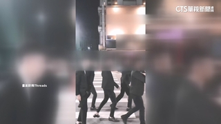 男模馬路跳「西岸小法咒」引撻伐　影響交通罰500元