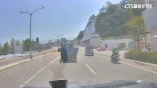 毒駕還無照！男拒檢撞警車　狂飆上國道警拔槍追捕