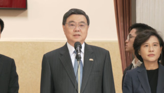 柯文哲質疑赴日單據有問題　卓榮泰反嗆：不大習慣看別人合法單據吧