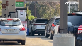 戰火未歇油價續漲！　賣場加油站湧車潮　外送工作傷