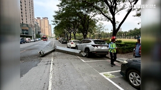 1.5噸鋼筋從天降！1工人遭壓亡.2車毀損　急勒停究責