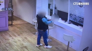 疑遭奪愛！帶雙槍尋仇轟8槍　當舖老闆中槍倒地