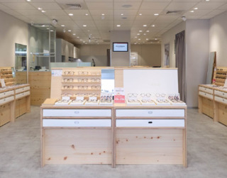 JINS鏡片台日價差近7倍　官方發4點聲明：積極爭取價格調整