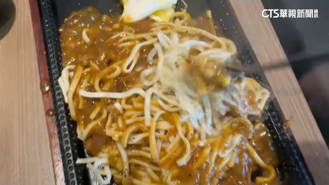 牛排「鐵板麵」南北差異關鍵　油麵vs.白色扁麵
