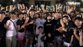 「地表最強175」突襲新生橋鬥牛　破200人擠進球場