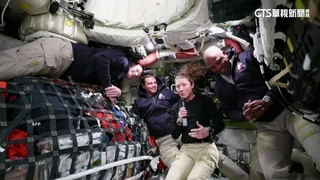 奔月任務四名太空人與地面連線　暢談太空視角