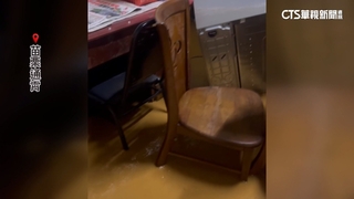 苗栗通霄土石沖進民宅！　透天厝住戶逃生飽受驚嚇