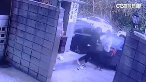 社區全武行! 住戶逮男偷翻包裹 爆衝突扭打互告