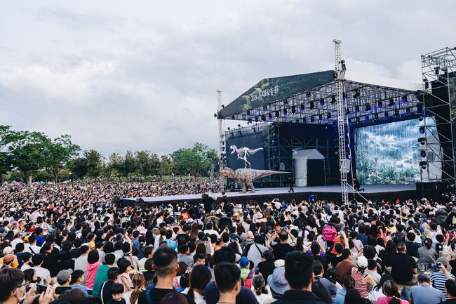 高雄「恐龍酷樂園」圓滿落幕　四天吸引破百萬人潮 | 華視新聞