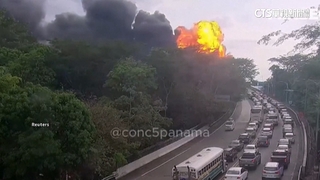 巴拿馬大橋下油罐車爆炸　司機亡.2消防員傷