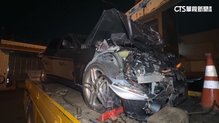 輔助駕駛再惹禍！　國道緩撞車遭休旅車猛撞、2人傷