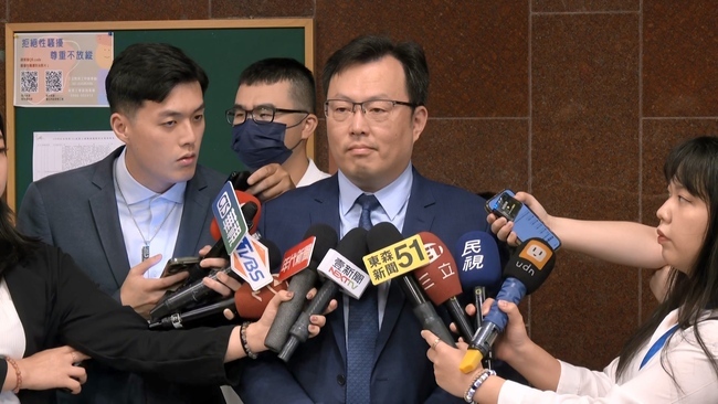 運動部政務次長鄭世忠突請辭！稱「階段性任務已完成」　李洋回應了！ | 華視新聞