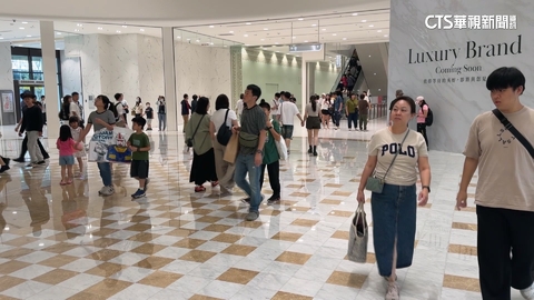 台中漢神開幕狀況多 門鎖脫落.警鈴響 業者全面檢修