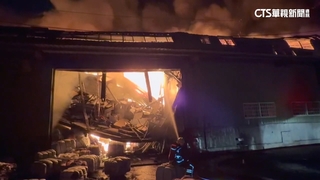 五股舊衣工廠陷火海！　濃煙直竄天際　幸無人員受困