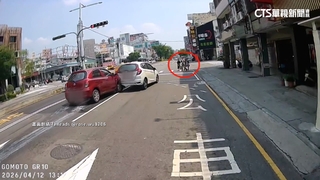 3女疑搶過馬路　害白車急停慘遭撞　警追行人罰500