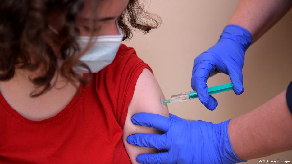 Delta變種來襲 新冠疫苗還有效嗎？ | 華視新聞
