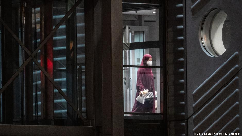加入IS的德國婦女和兒童被遣返回國 | 華視新聞