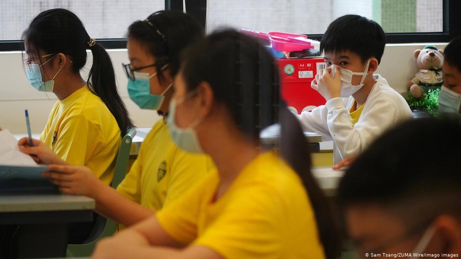 香港新政：入職教師將考核《基本法》以及《國安法》 | 華視新聞