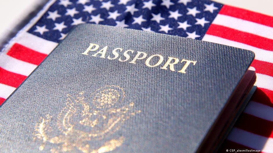 美國簽發首本「X」性別護照 | 華視新聞