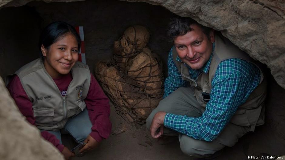 秘魯發掘繩索下的木乃伊 或有1200 年歷史 | 華視新聞