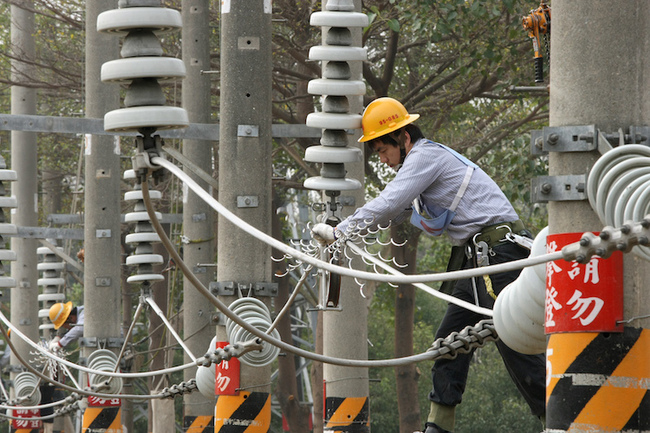 史上最大缺電潮來襲 2025年電力成本恐漲45％ | 華視新聞