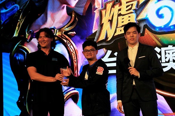 《爐石戰記》台港澳菁英賽落幕 tom60229獲得最終冠軍 | 華視新聞