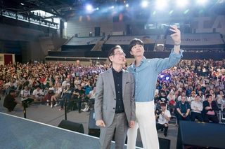 華碩「AI 啟動！ZenFone 5 攝影派對」　孔劉歐爸三度來台