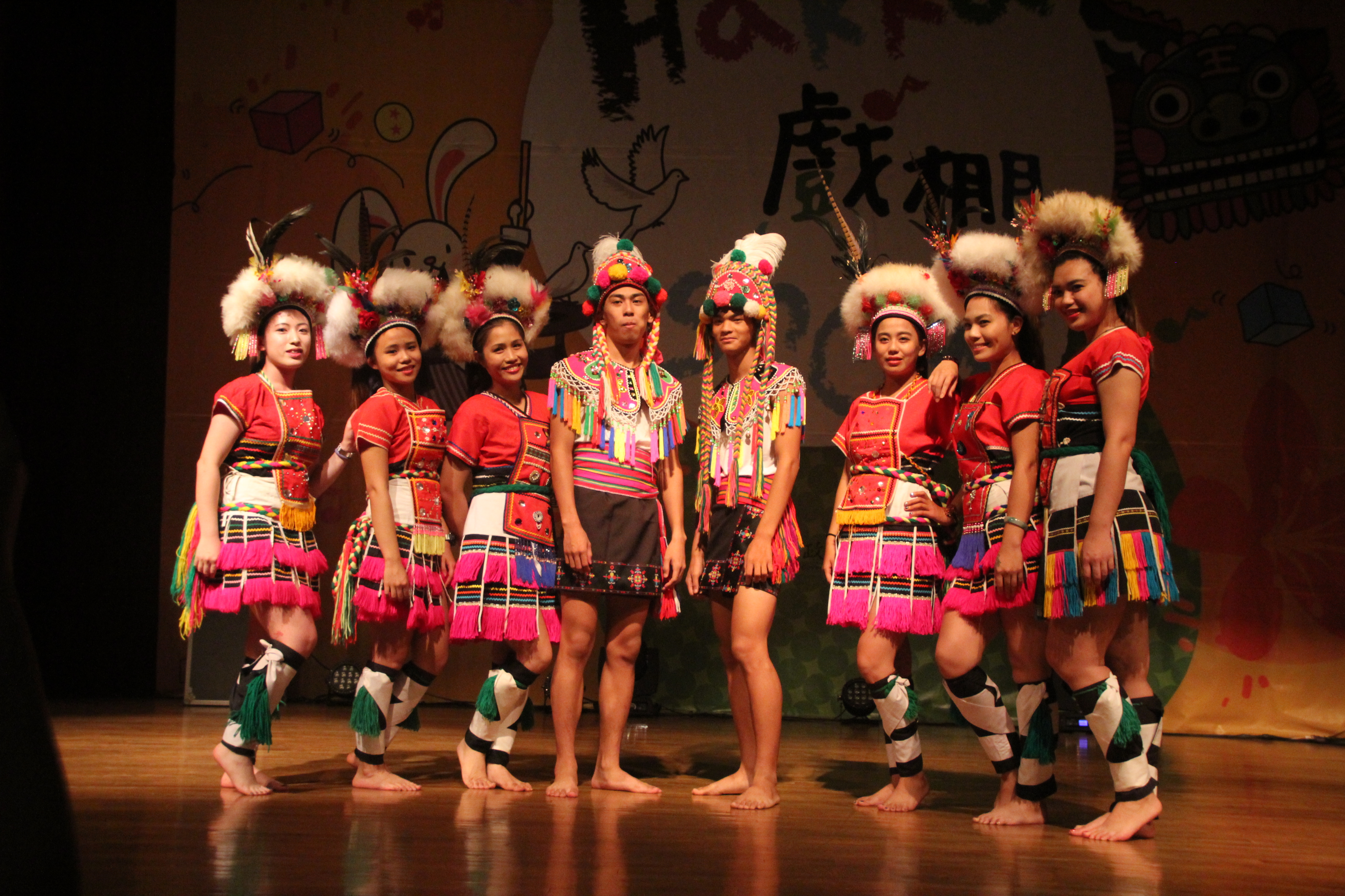 破傳統框架 青年歌舞促文化交流 | 華視新聞