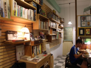 走進能住宿又能享用咖啡的書店
